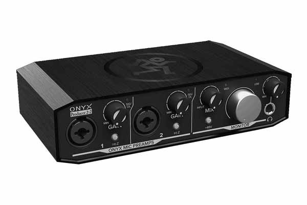 Test Mackie CR4-XBT : des enceintes de monitoring pour PC parfaites pour  des écoutes musicales de qualité